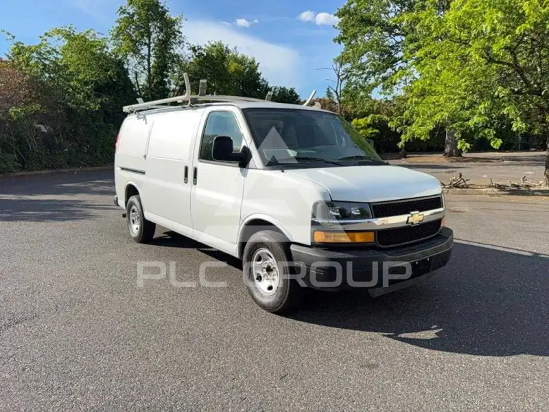 2018 Chevrolet Express фото