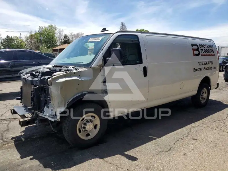 2018 Chevrolet Express фото