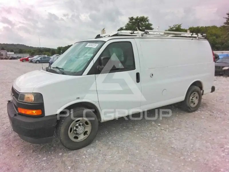 2018 Chevrolet Express photo