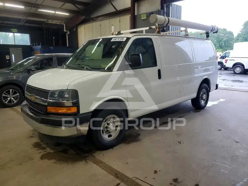 2018 Chevrolet Express фото