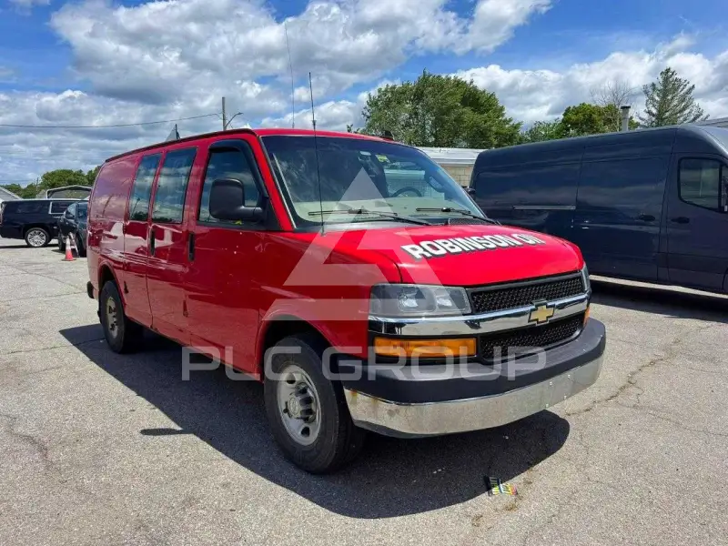2018 Chevrolet Express photo