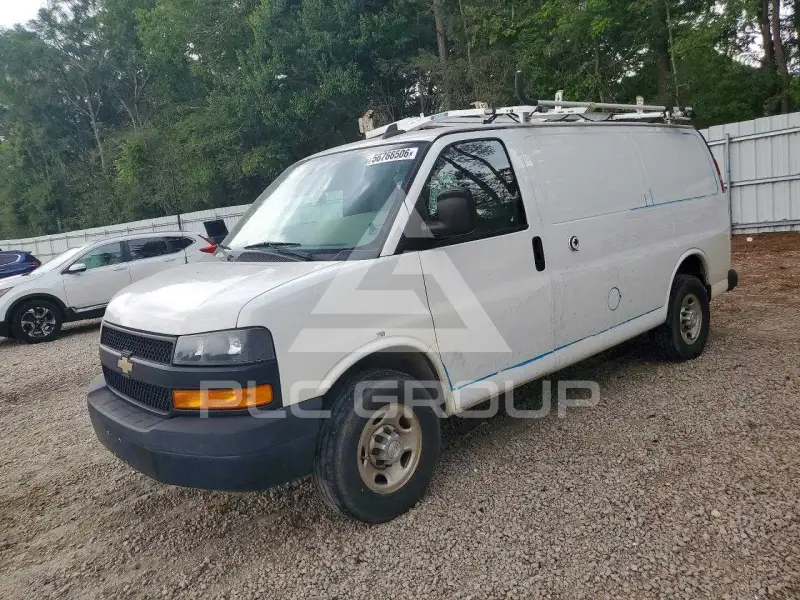 2018 Chevrolet Express фото