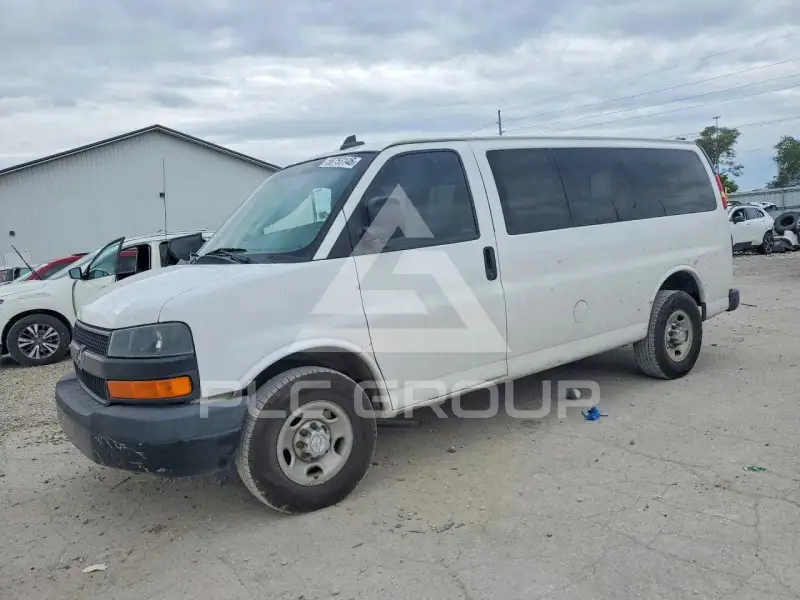 2018 Chevrolet Express фото
