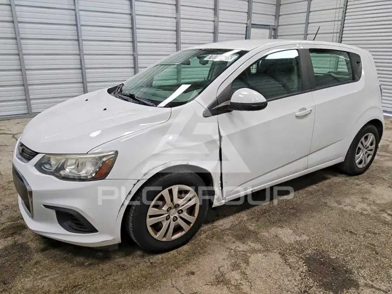 2018 Chevrolet Sonic photo