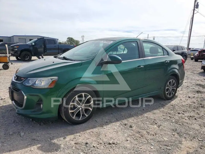2018 Chevrolet Sonic photo