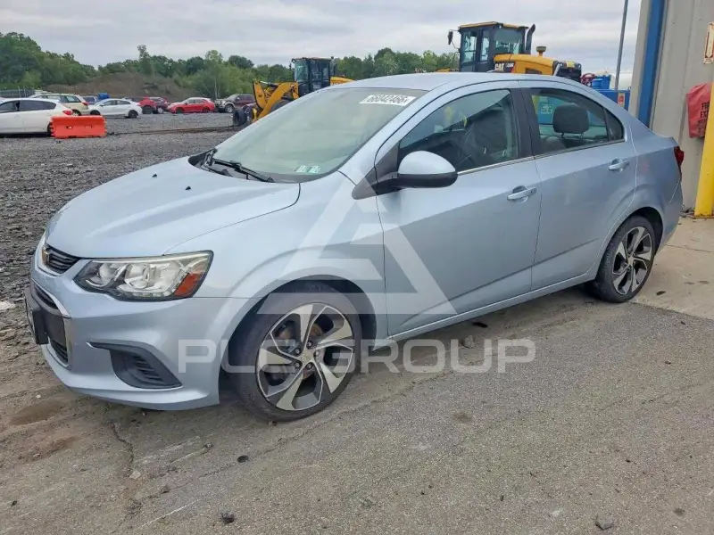 2018 Chevrolet Sonic фото