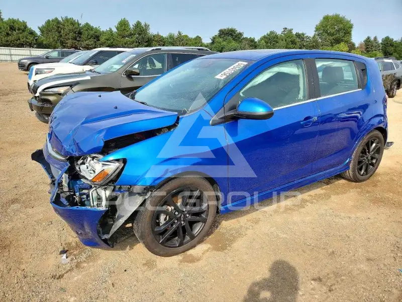 2018 Chevrolet Sonic фото