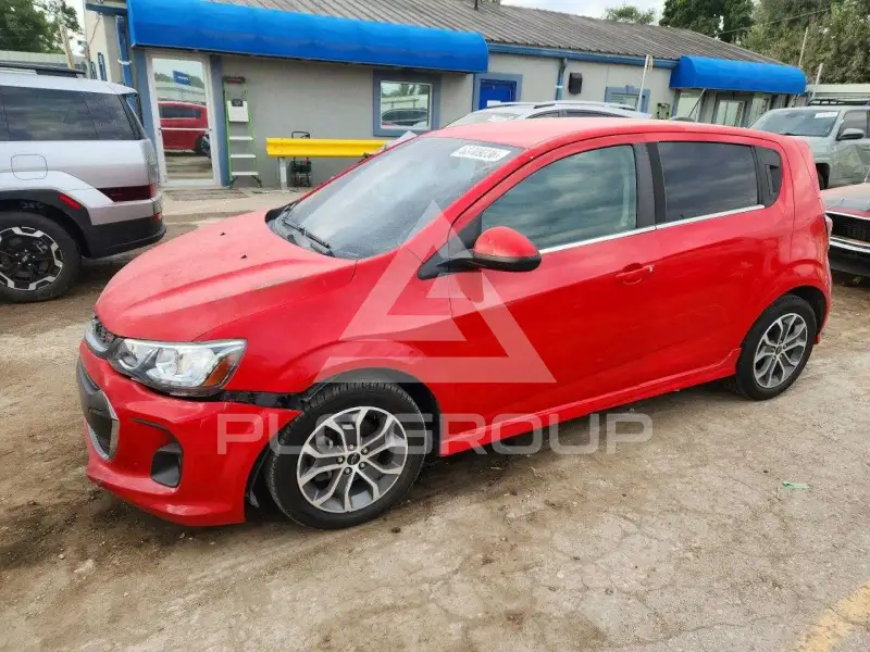 2018 Chevrolet Sonic фото