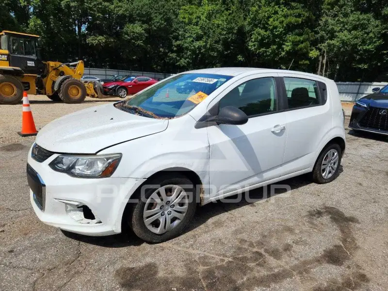 2018 Chevrolet Sonic photo