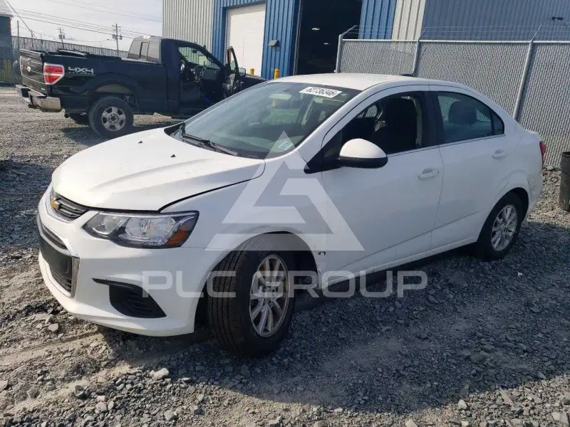2018 Chevrolet Sonic фото