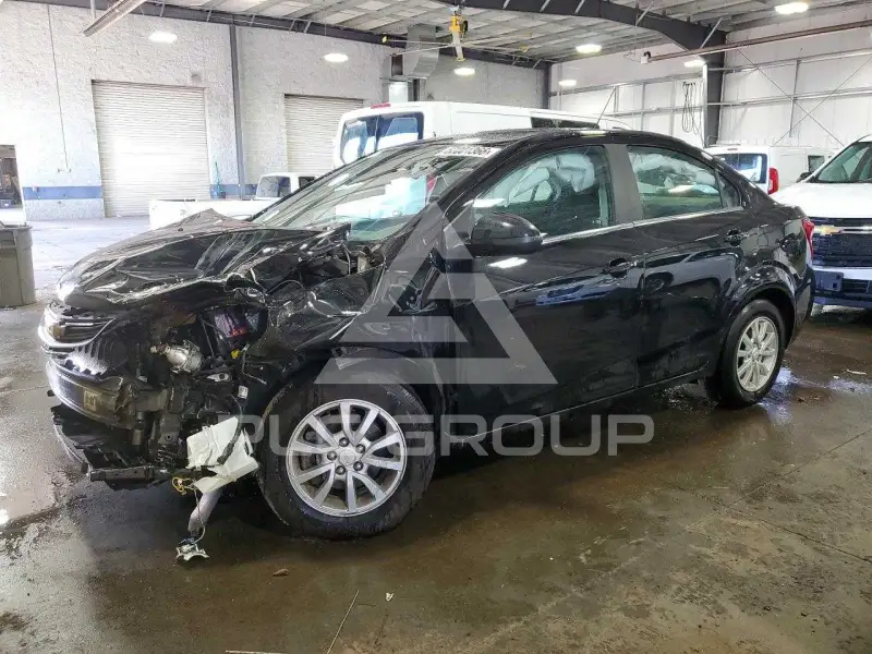 2018 Chevrolet Sonic photo