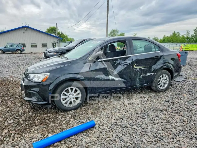 2018 Chevrolet Sonic фото
