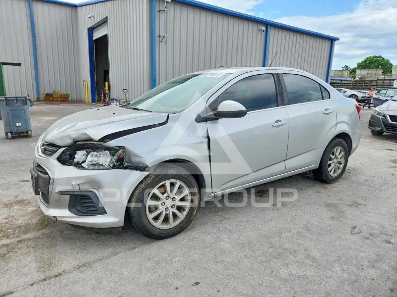 2018 Chevrolet Sonic фото