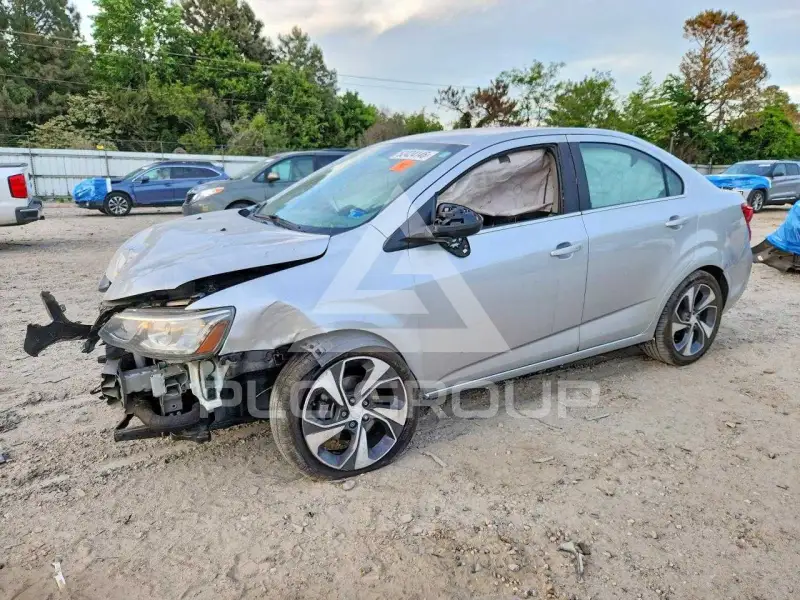 2018 Chevrolet Sonic photo