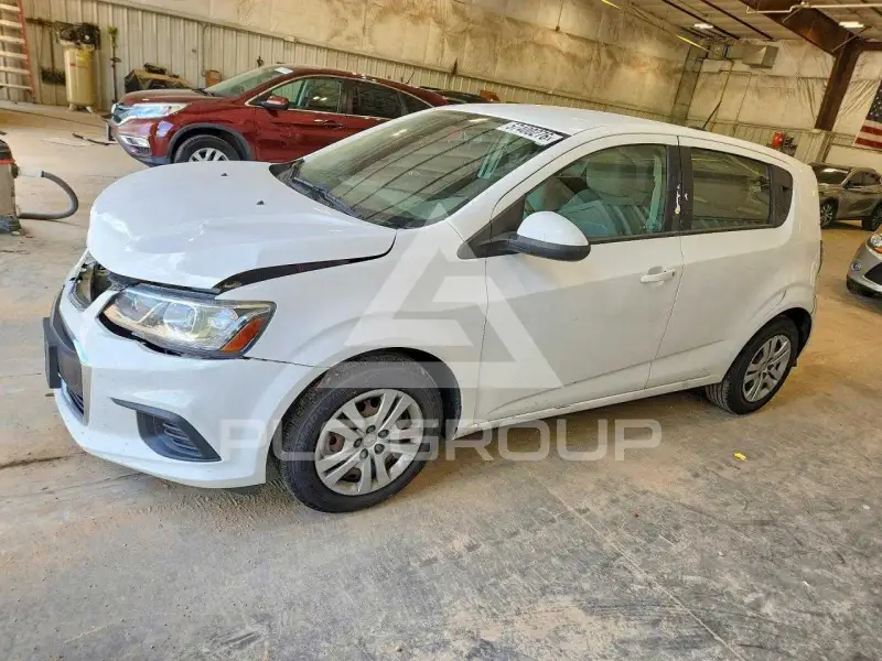2018 Chevrolet Sonic фото