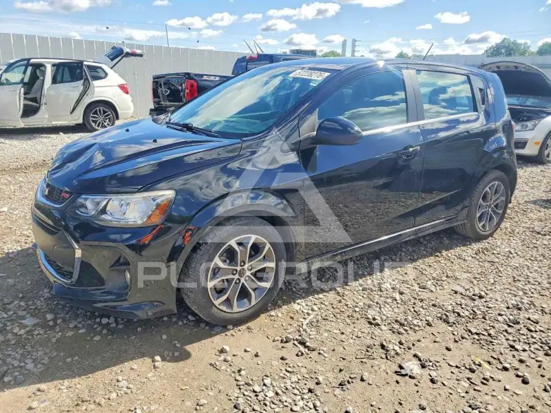 2018 Chevrolet Sonic фото