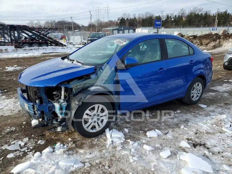 2018 Chevrolet Sonic photo