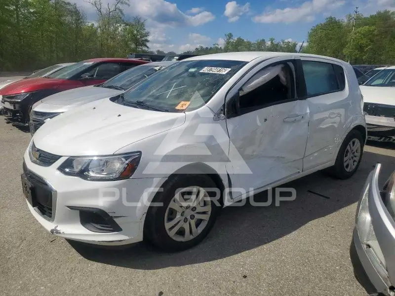 2018 Chevrolet Sonic photo