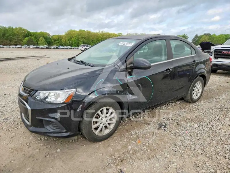 2018 Chevrolet Sonic фото