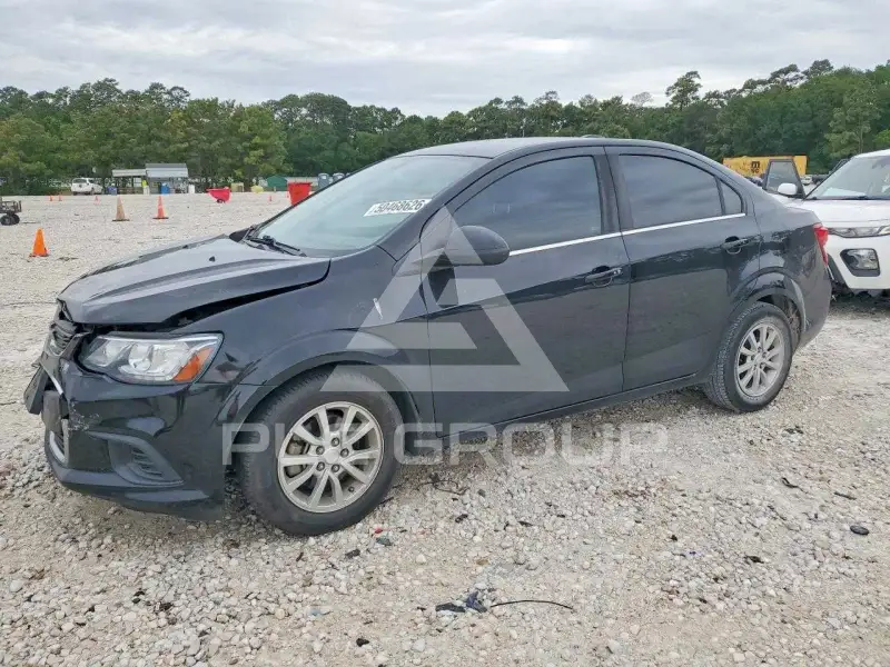 2018 Chevrolet Sonic photo