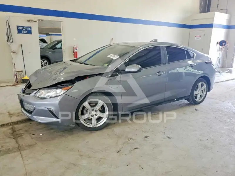 2018 Chevrolet Volt photo