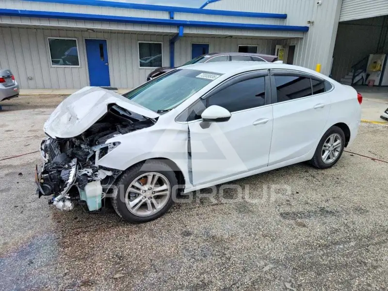 2018 Chevrolet Cruze фото
