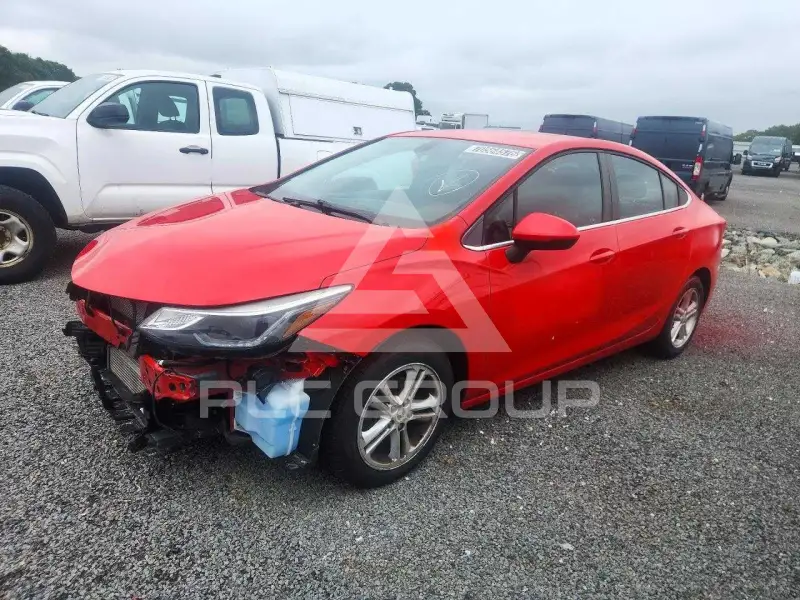 2018 Chevrolet Cruze photo