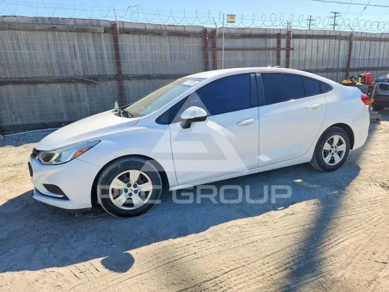 2018 Chevrolet Cruze photo