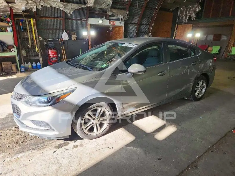 2018 Chevrolet Cruze фото