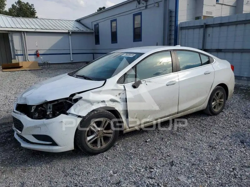 2018 Chevrolet Cruze фото