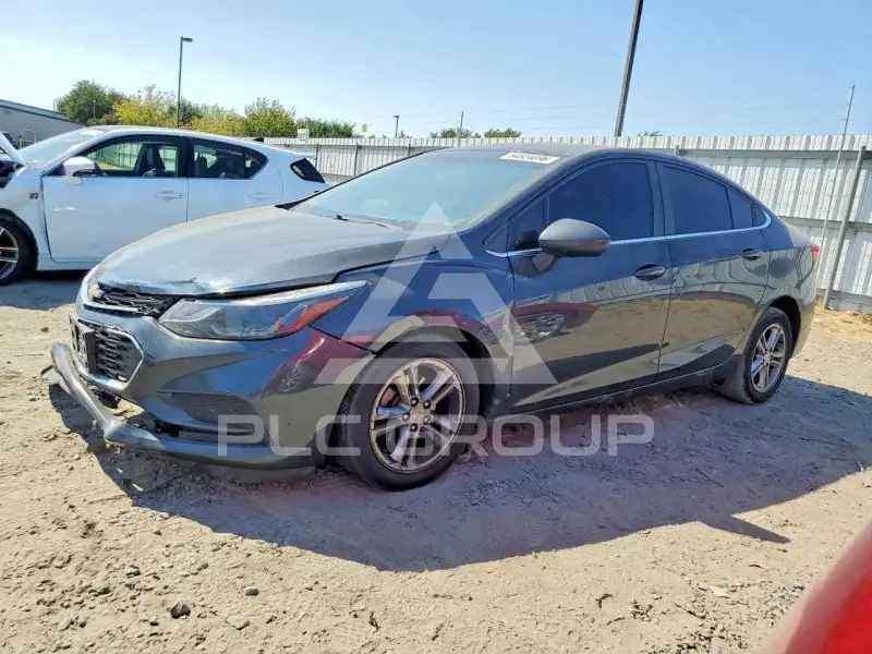 2018 Chevrolet Cruze photo