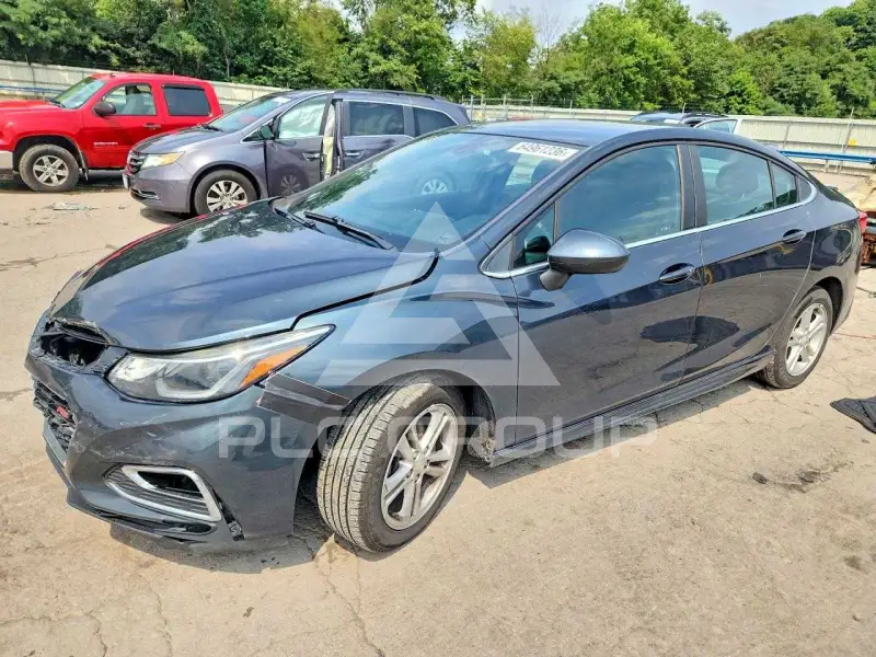 2018 Chevrolet Cruze photo
