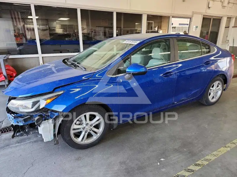 2018 Chevrolet Cruze photo