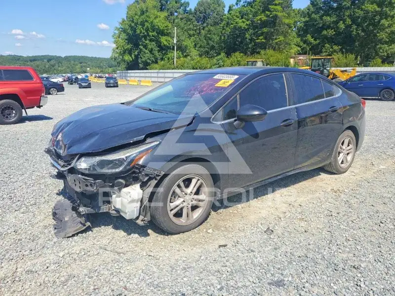 2018 Chevrolet Cruze photo
