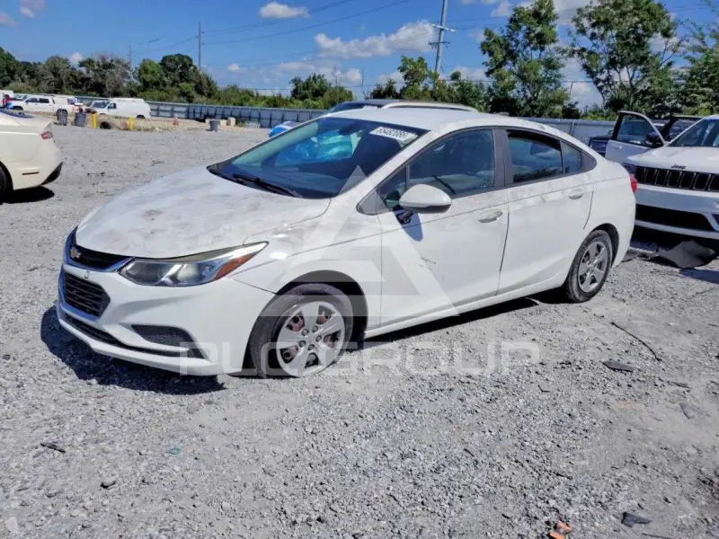 2018 Chevrolet Cruze photo