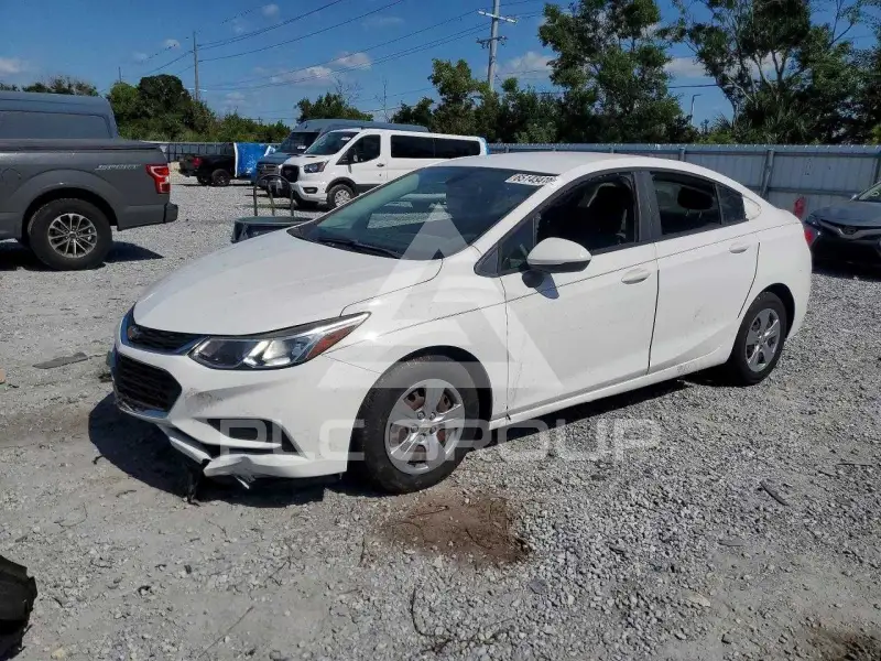 2018 Chevrolet Cruze photo