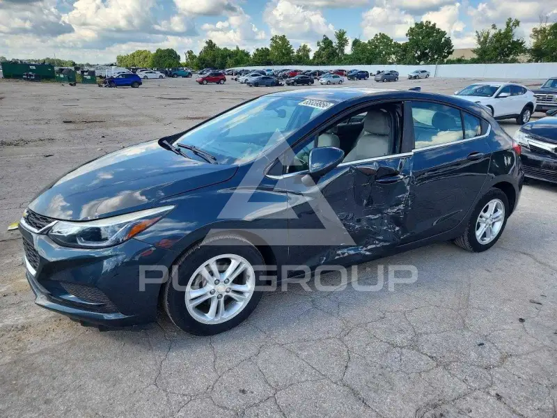 2018 Chevrolet Cruze photo