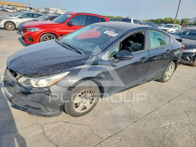 2018 Chevrolet Cruze photo