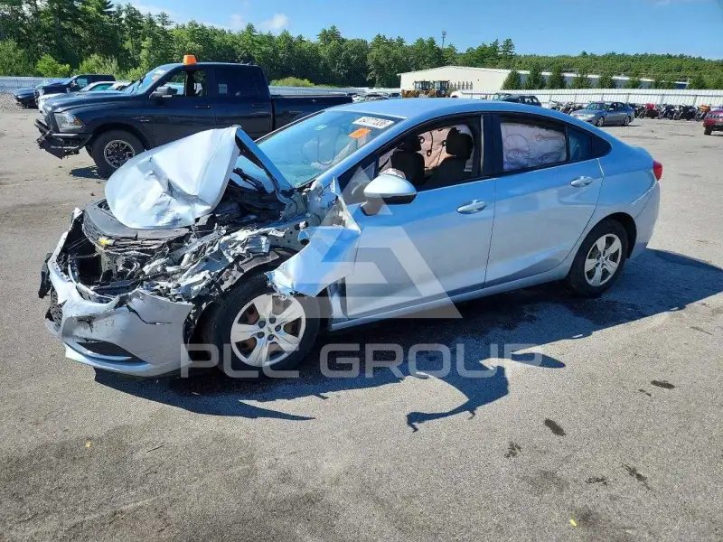 2018 Chevrolet Cruze photo
