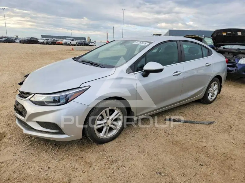 2018 Chevrolet Cruze photo