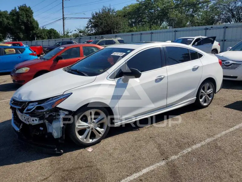 2018 Chevrolet Cruze фото