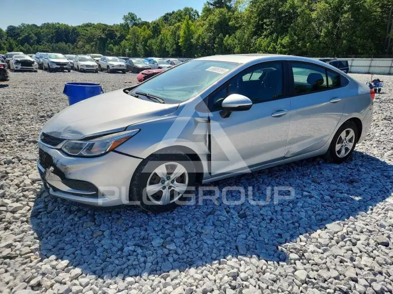 2018 Chevrolet Cruze photo