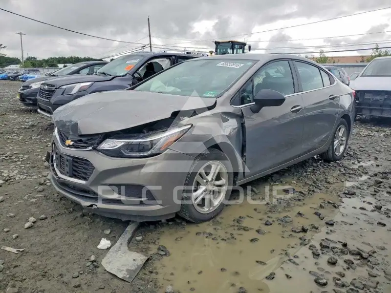 2018 Chevrolet Cruze photo