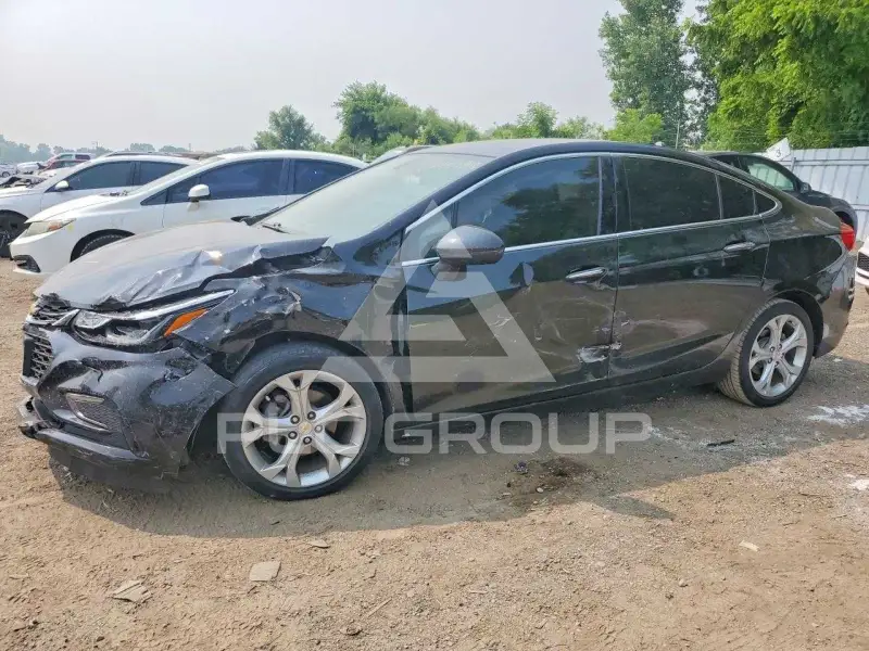 2018 Chevrolet Cruze фото