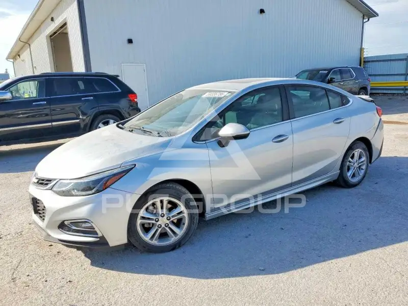 2018 Chevrolet Cruze фото