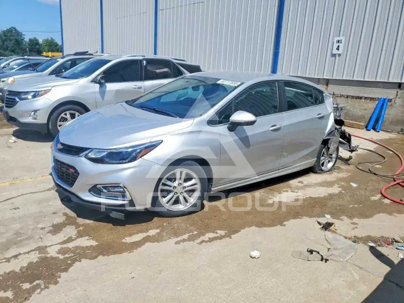 2018 Chevrolet Cruze фото