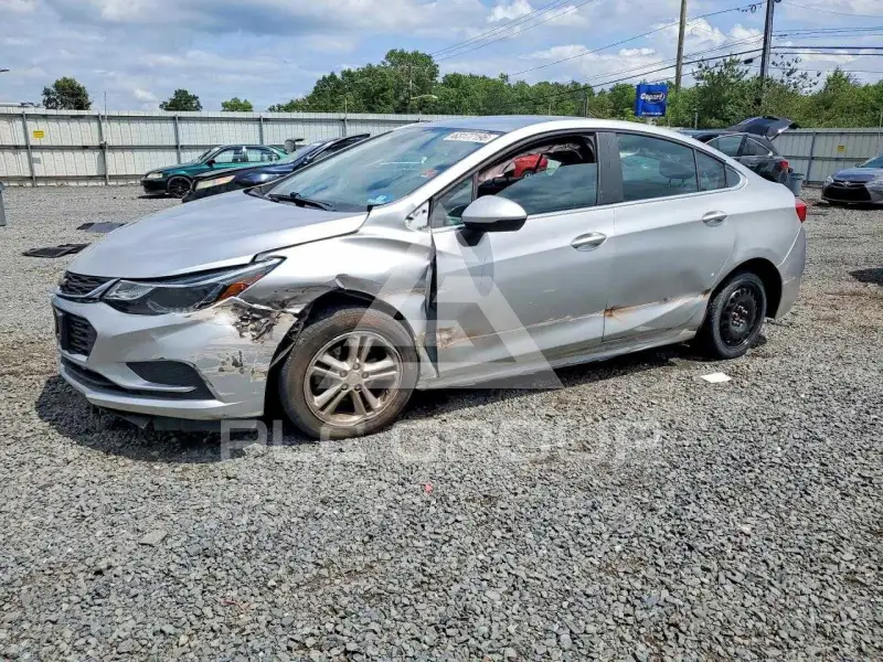 2018 Chevrolet Cruze фото