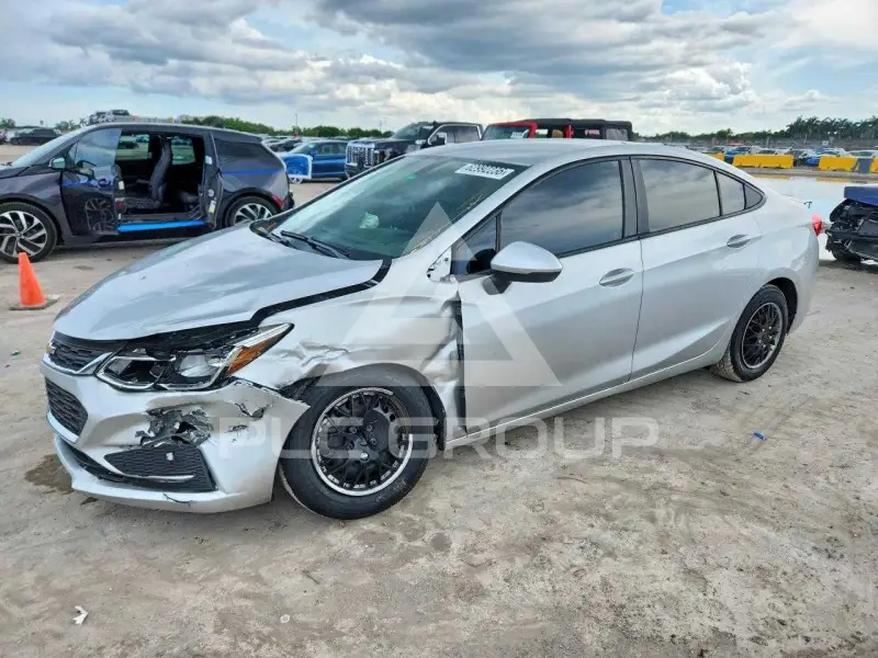 2018 Chevrolet Cruze фото