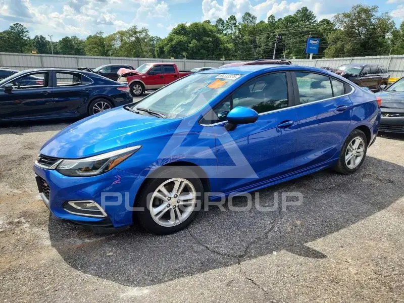 2018 Chevrolet Cruze photo