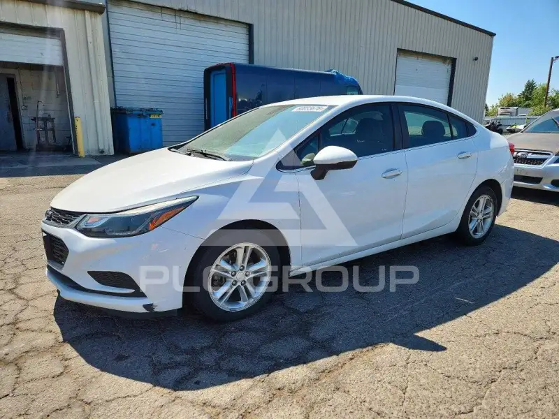 2018 Chevrolet Cruze photo